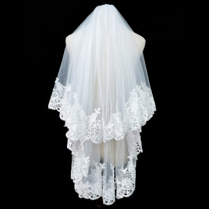 bv2272832 Venice Lace Trim  Bridal Veils