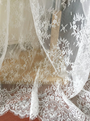 Top quality 3 meters long French Chantilly soft tulle lace fabric in off white, wedding gown overlay bridal veil fabric