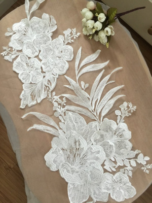 Beautiful Venice Lace Applique in White for Jewelry Design, Bridal Gown, Wedding Dress, Bodice