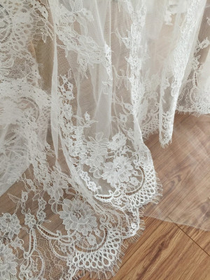3 Yards Exquisite French Alencon Lace Fabric in Ivory , Graceful Cord Floral Fabric Bridal Gown Lace Fabric 27.5 '' Wide