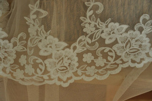 Beautiful French Floral Alencon Lace Trim in Ivory for Bridals, Veils Gowns LY