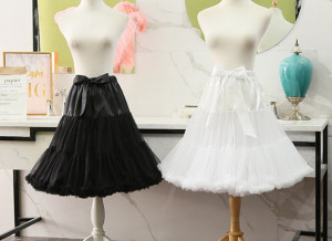 Black Cosplay Petticoat,Bridal tulle Short Crinoline,Ruffle Prom Dress Short Underskirt, Puffy Skirt