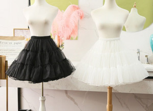 Cosplay No Hoop Short Skirt， Lolita Carmen Slip Liner Cute Girls Skirts ，Adjustable Petticoat
