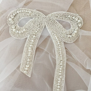 Lovely 3D Rhinestone Pearl Beaded Bow Lace Applique with Iron on Back, Bridal Sash Prom Dress Veil Applique