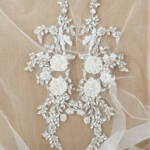 1 Pair 2 Pieces Handmade Couture Flower Rhinestone Beading Sew on Applique Bridal Bodice Belt Sash Wedding Motif